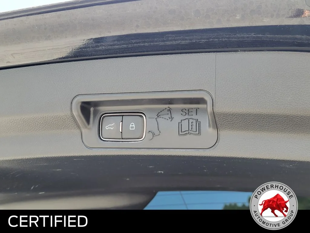 Used 2021 Black Ford XLT image 14
