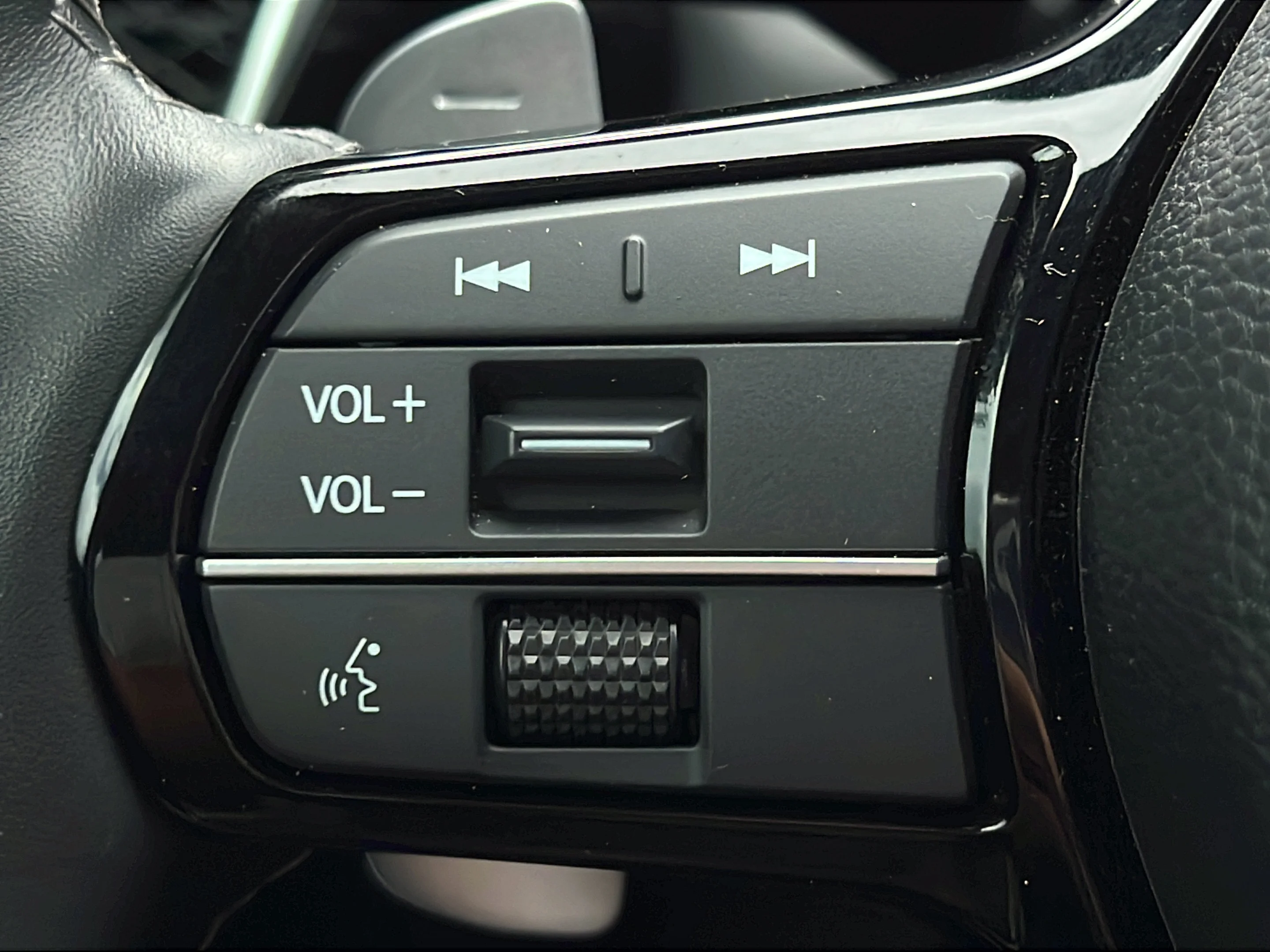 Used 2025 Crystal Black Pearl Acura Base image 22