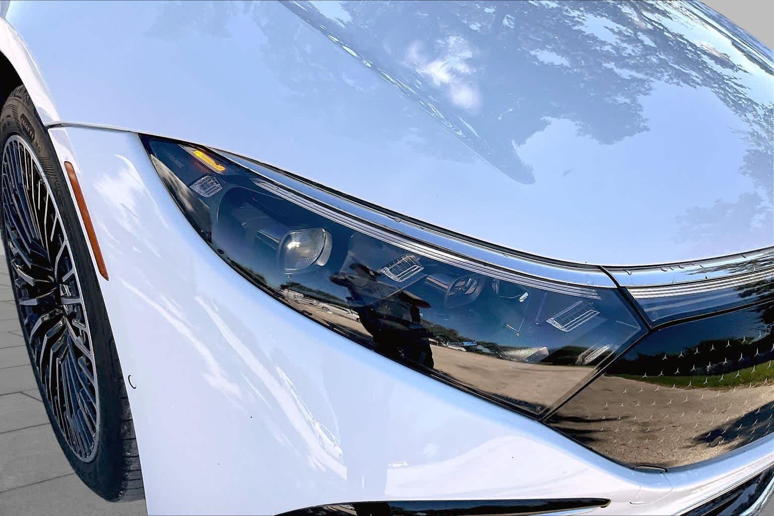 Used 2023 Polar White Mercedes-Benz EQS 450+ image 24