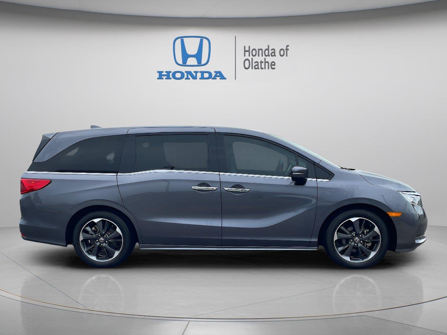 Certified 2024 Honda Odyssey Elite with VIN 5FNRL6H99RB027149 for sale in Kansas City