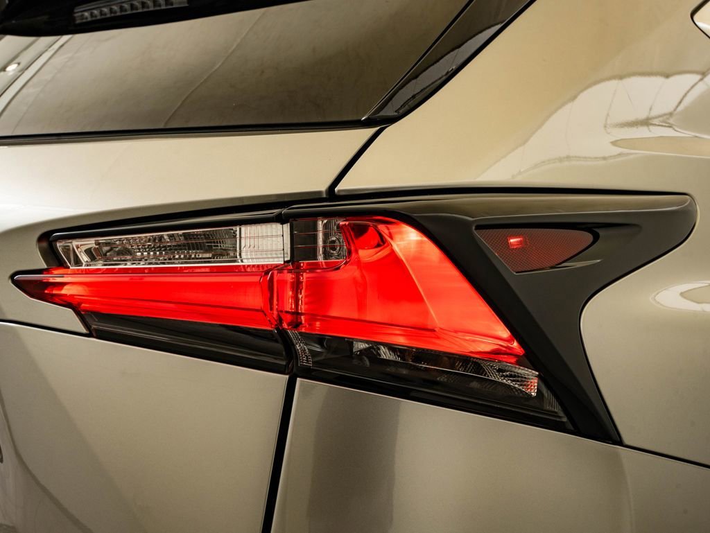 Used 2017 Silver Lexus 200t F Sport image 9