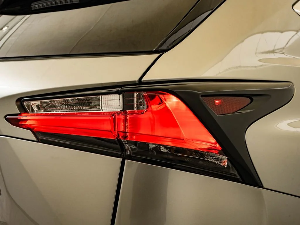 Used 2017 Silver Lexus 200t F Sport image 9