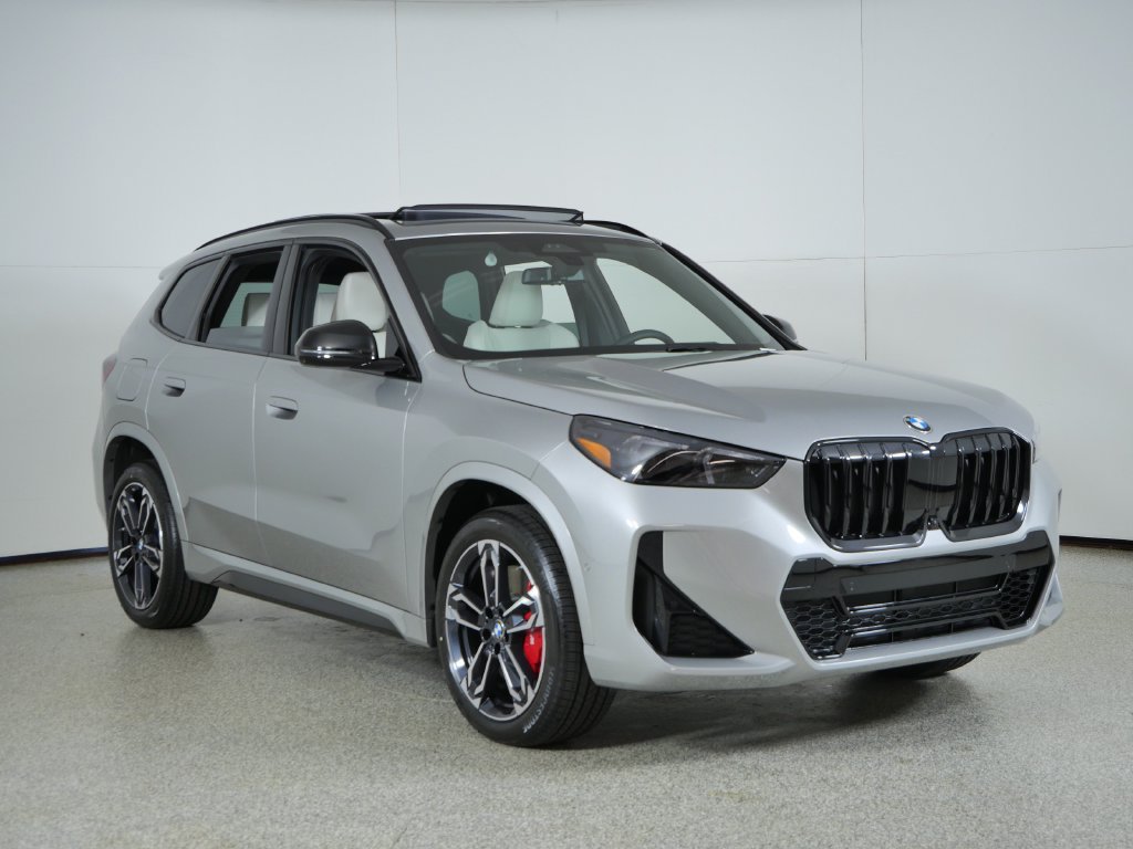New 2027 Space Silver Metallic BMW xDrive28i image 7