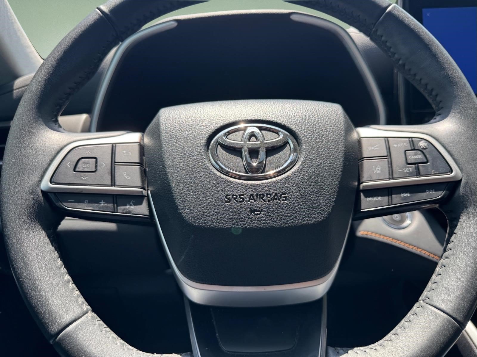 Used 2023 Gray Toyota Hybrid Bronze Edition image 21