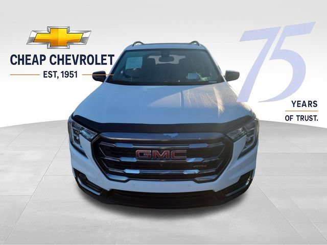 Used 2022 Summit White GMC AT4 image 8