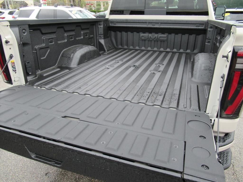 2026 GMC Sierra 2500HD AT4 - Photo 9