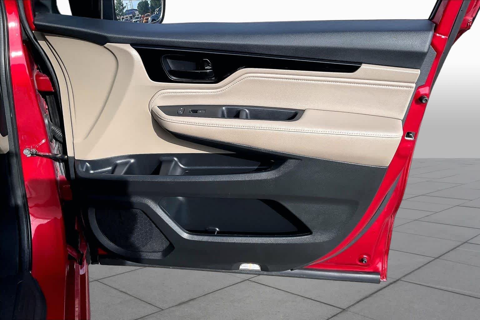 2024 Honda Odyssey Touring - Photo 23