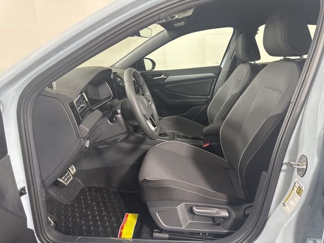 New 2026  Volkswagen 1.5T Sport image 11