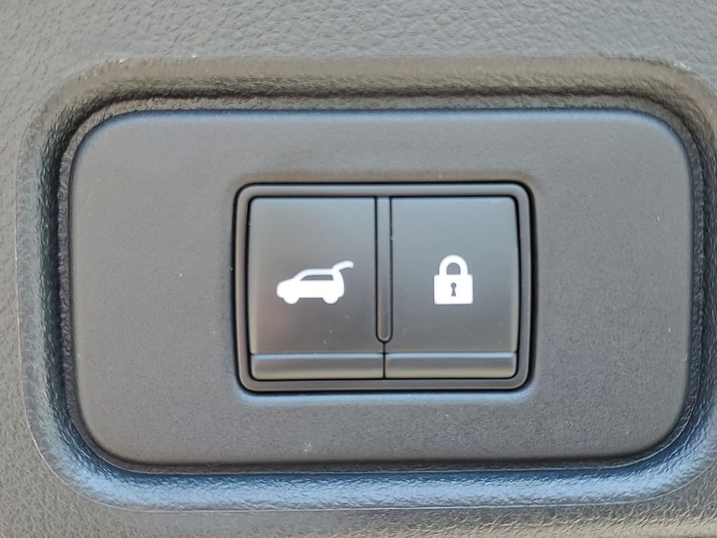 Used 2022 Solid Gray/Super Black Nissan Platinum image 9