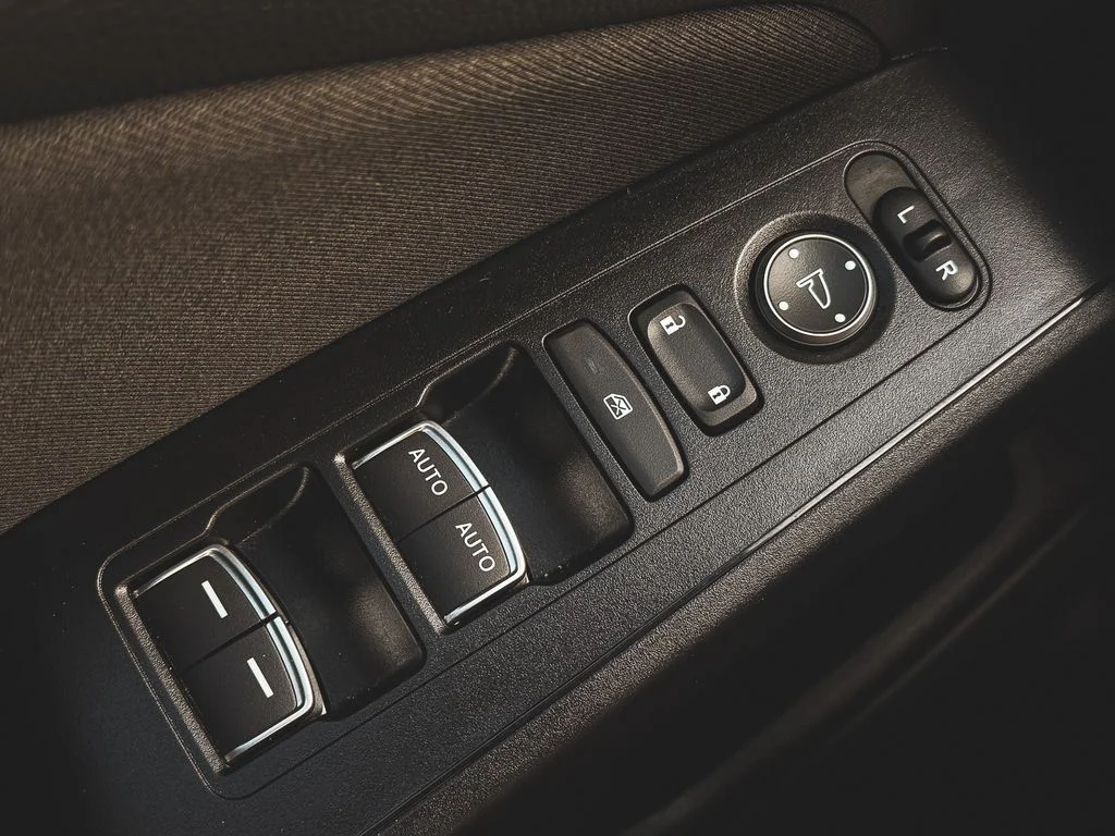 Used 2025 Gray Honda Sport image 29