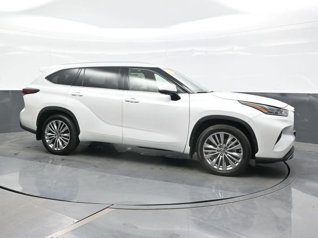Used 2024 Beige Toyota Platinum image 7