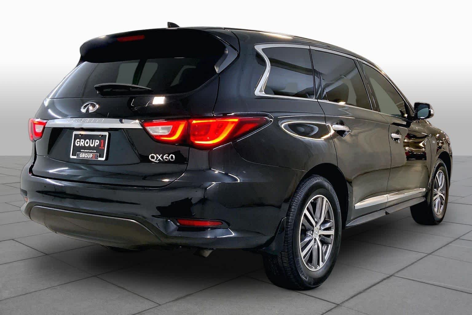 Used 2016 Black Obsidian INFINITI  image 12