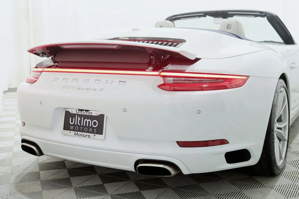 Used 2018 White Porsche Carrera 4 image 14