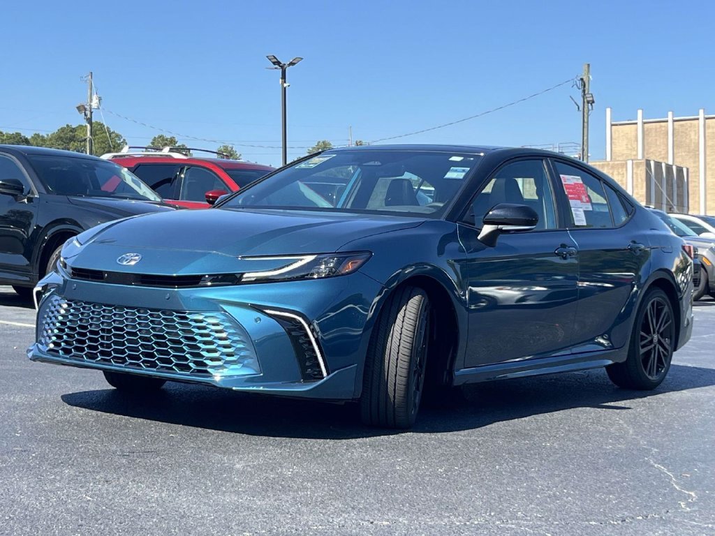 New 2026 Ocean Gem with Midnight Black Metallic roof Toyota XSE image 6