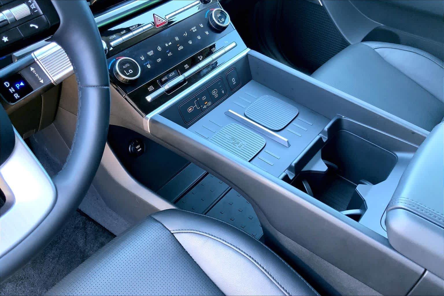 Used 2025 Hampton Gray Hyundai Limited image 17