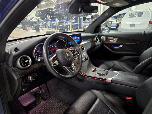 Used 2020 Blue Mercedes-Benz GLC 300 image 3