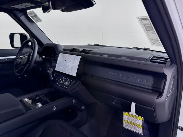New 2026 Fuji White Land Rover S image 31