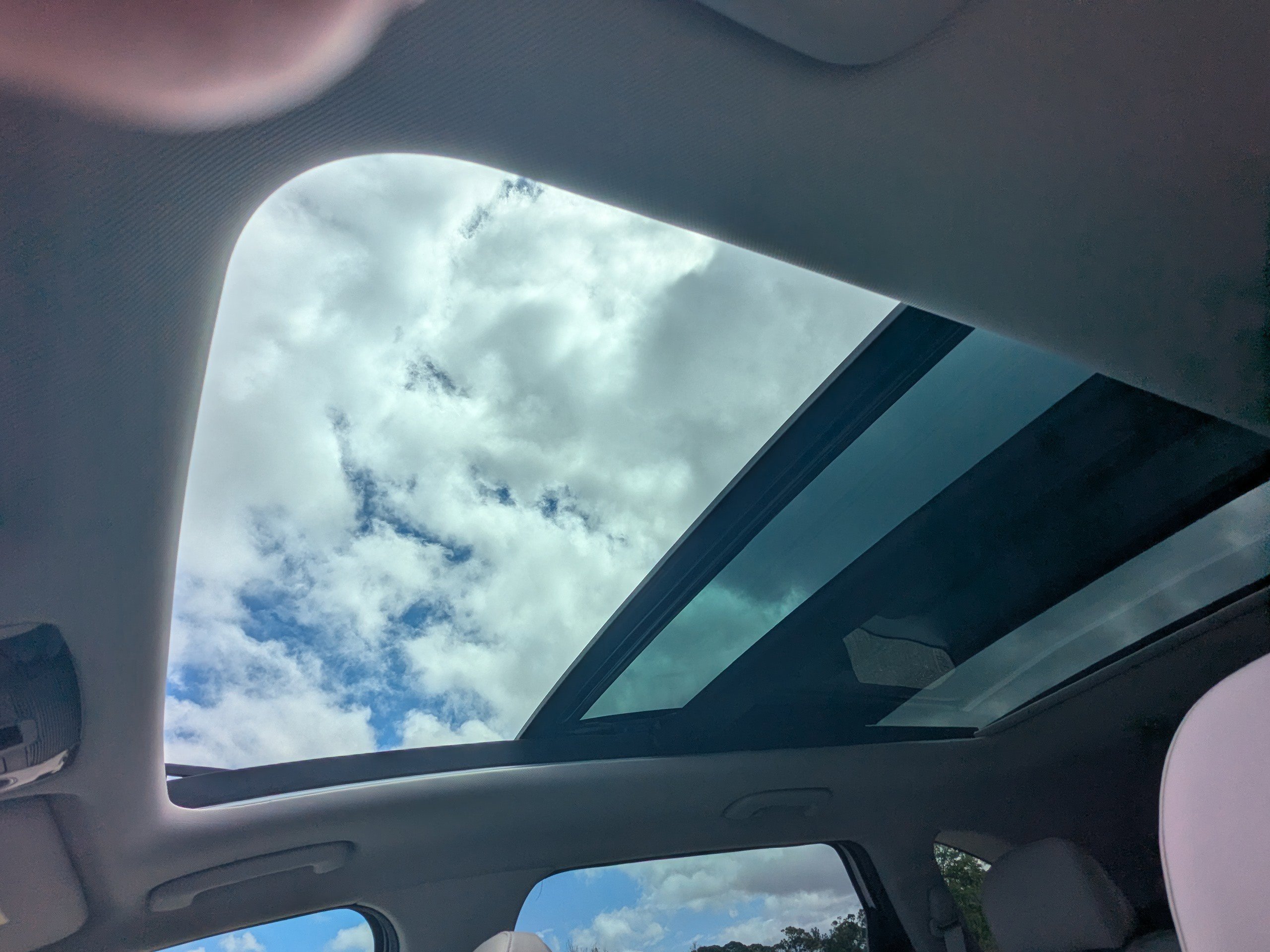 New 2026 Glacial White Pearl Kia S image 27