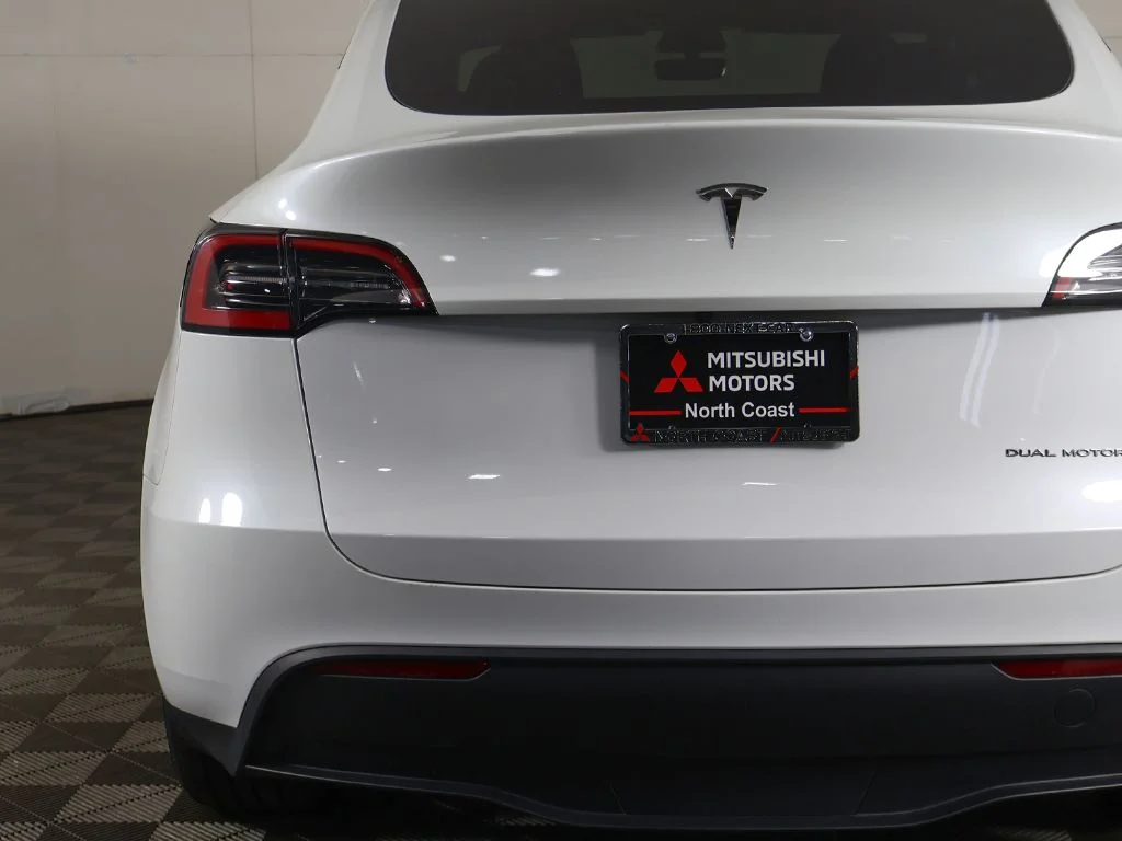 Used 2023 White Tesla Long Range image 18