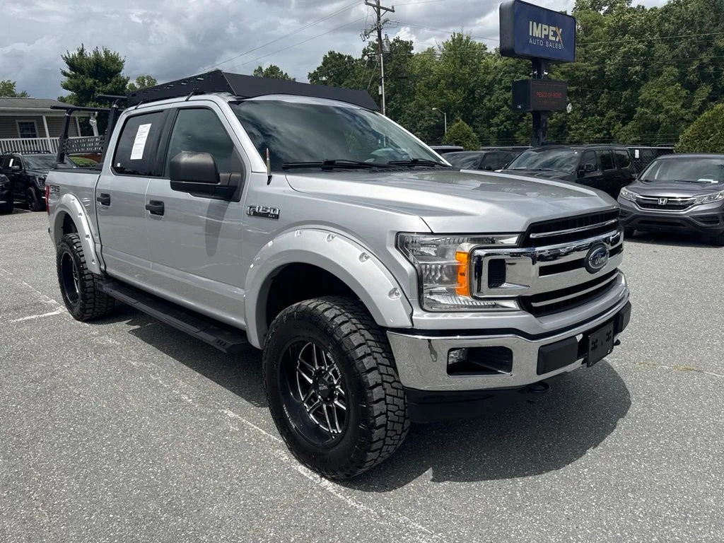 Used 2019  Ford XLT image 4