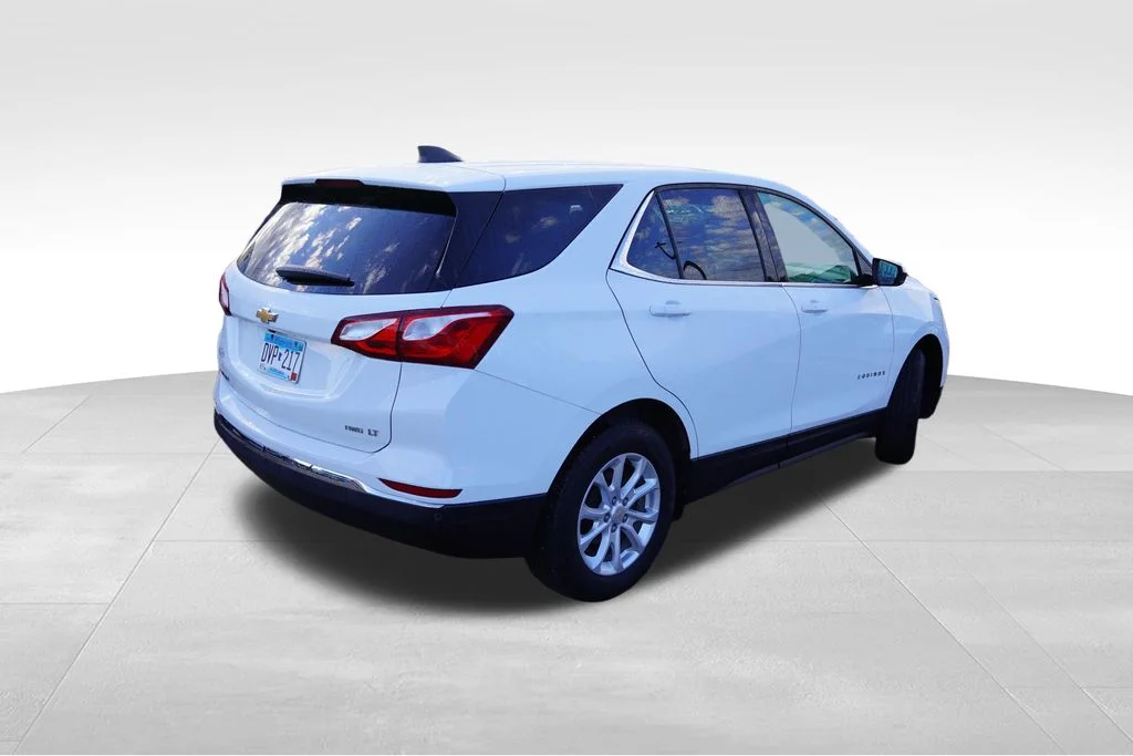 Used 2020 Summit White Chevrolet LT image 3