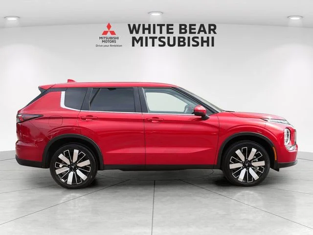 Certified Used 2025 Red Diamond Mitsubishi SE image 6