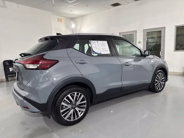 Used 2023 Gray Nissan SV image 12