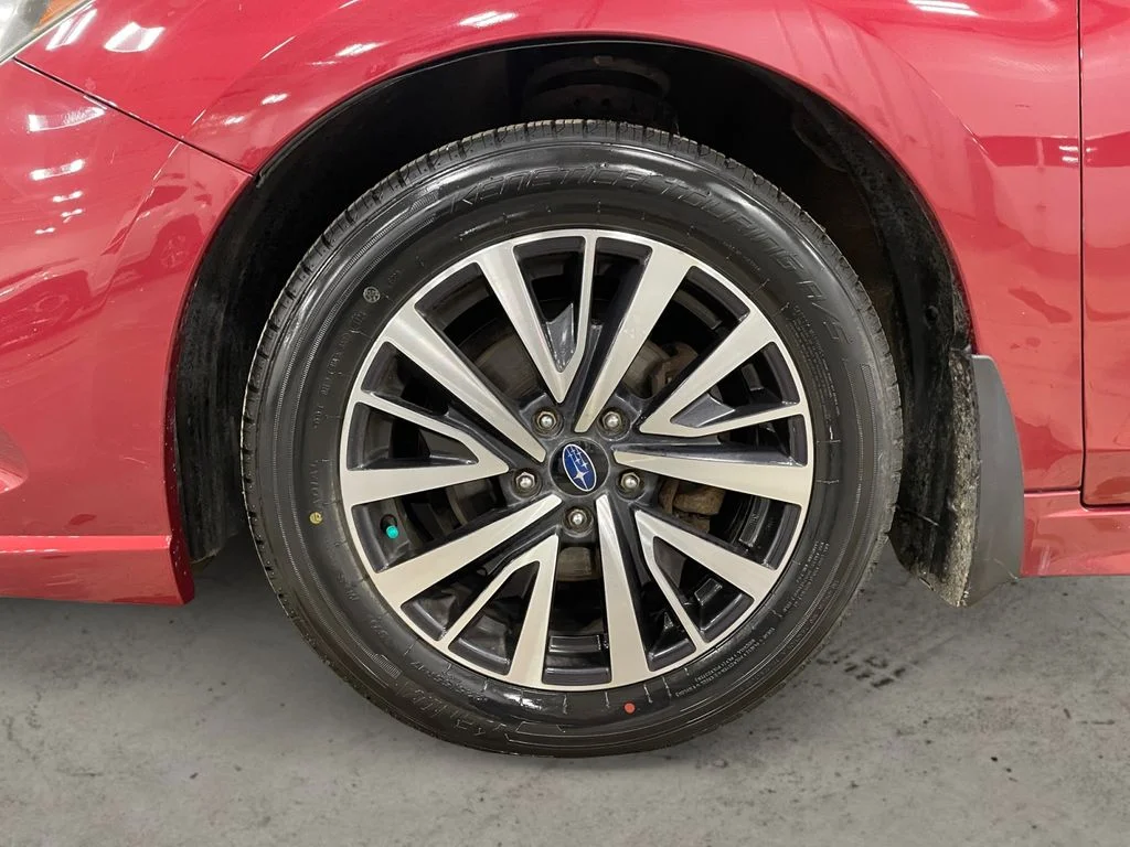 Used 2018 Crimson Red Pearl Subaru 2.5i image 14