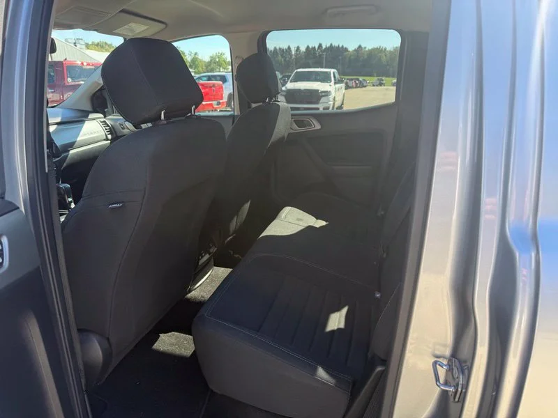 Used 2020 Silver Ford XLT image 4