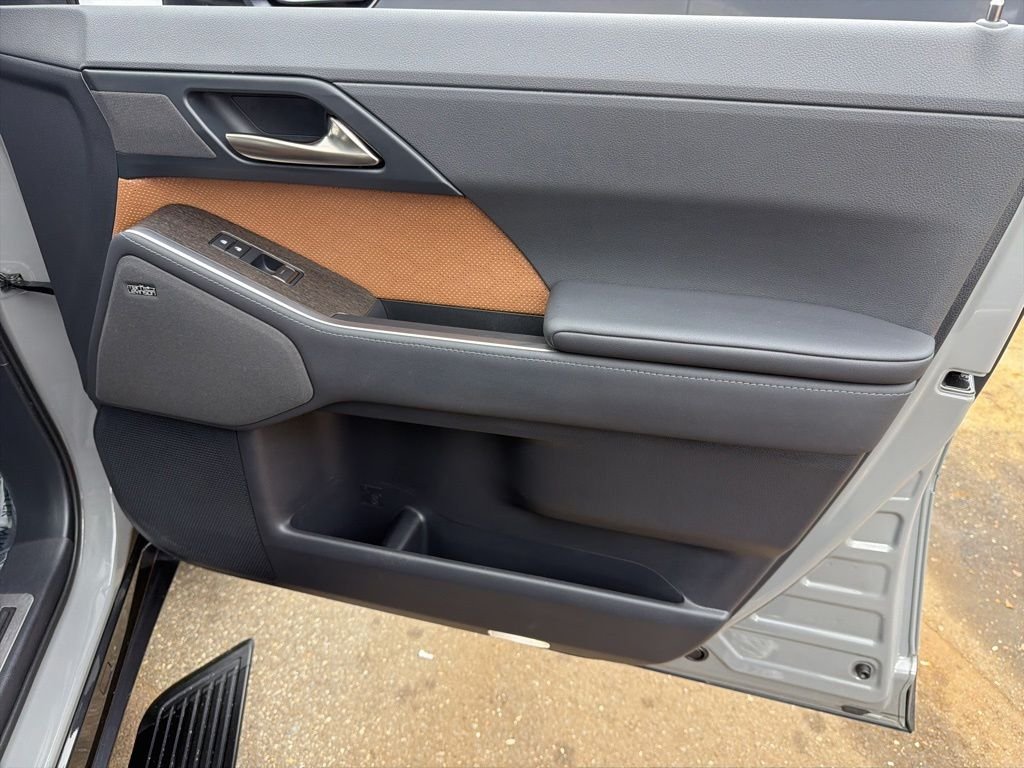 Used 2024 Gray Lexus 550 Luxury+ image 29