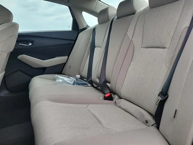 New 2026 Meteorite Gray Metallic Honda SE image 15