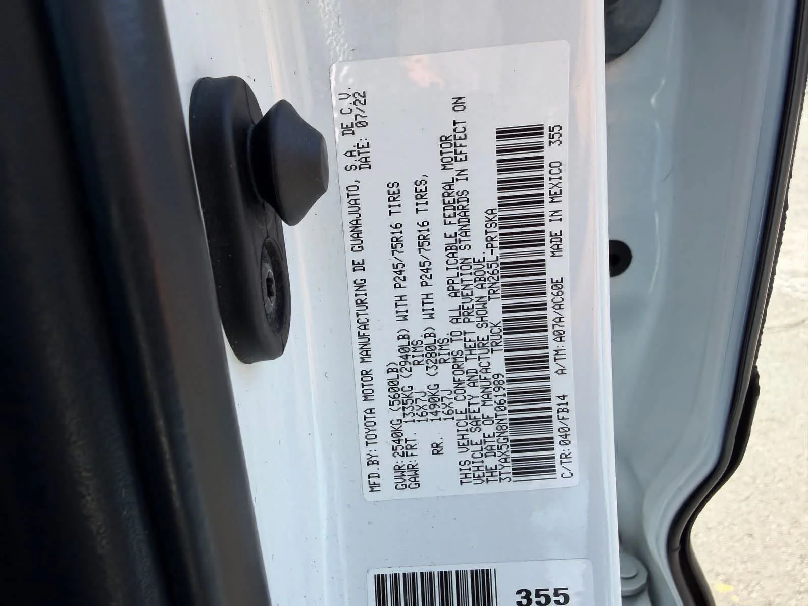Used 2022 White Toyota SR image 31
