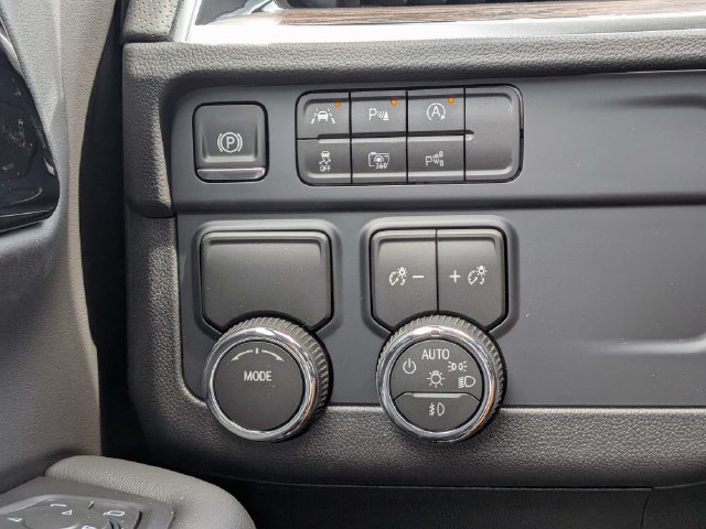 2026 Chevrolet Tahoe Premier - Photo 23