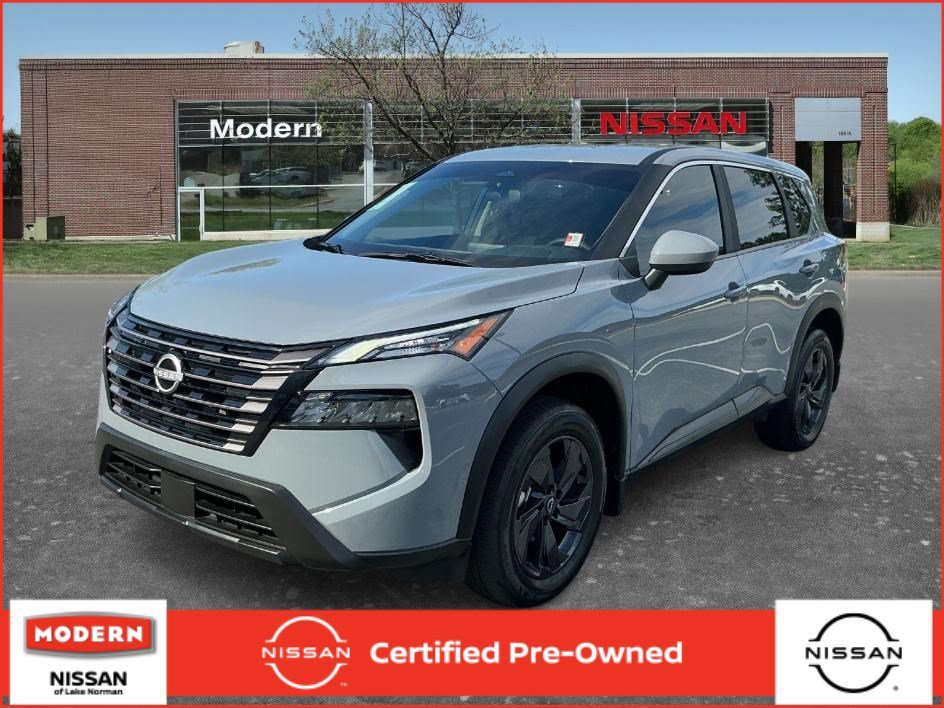Used 2026 Boulder Gray Pearl Nissan SV image 1