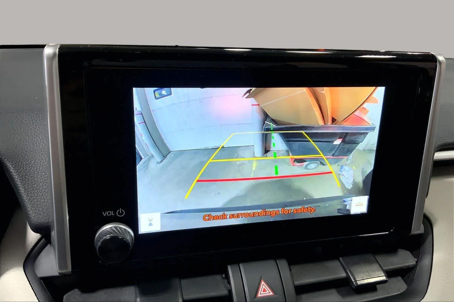 Used 2025 Magnetic Gray Metallic Toyota Hybrid XLE image 27