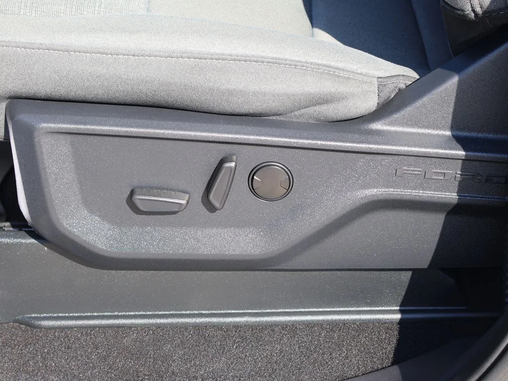 Used 2024 Avalanche Ford XLT image 24