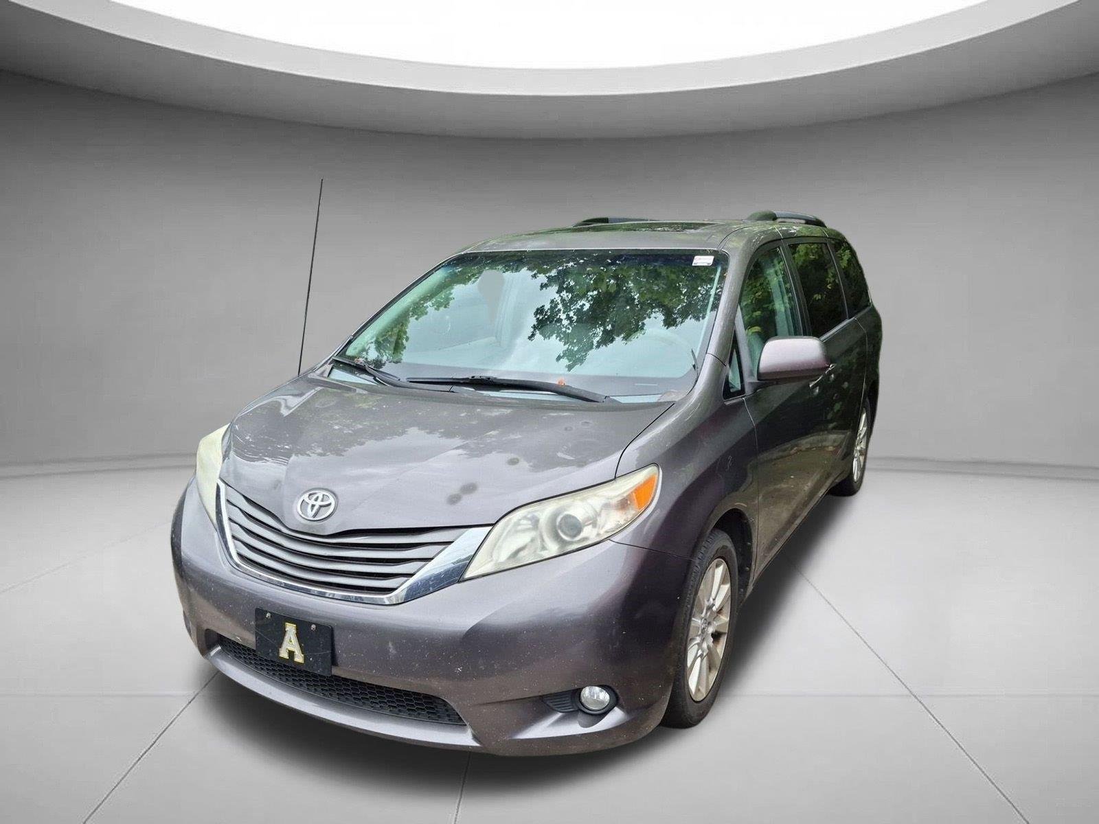 2013 Toyota Sienna LTD