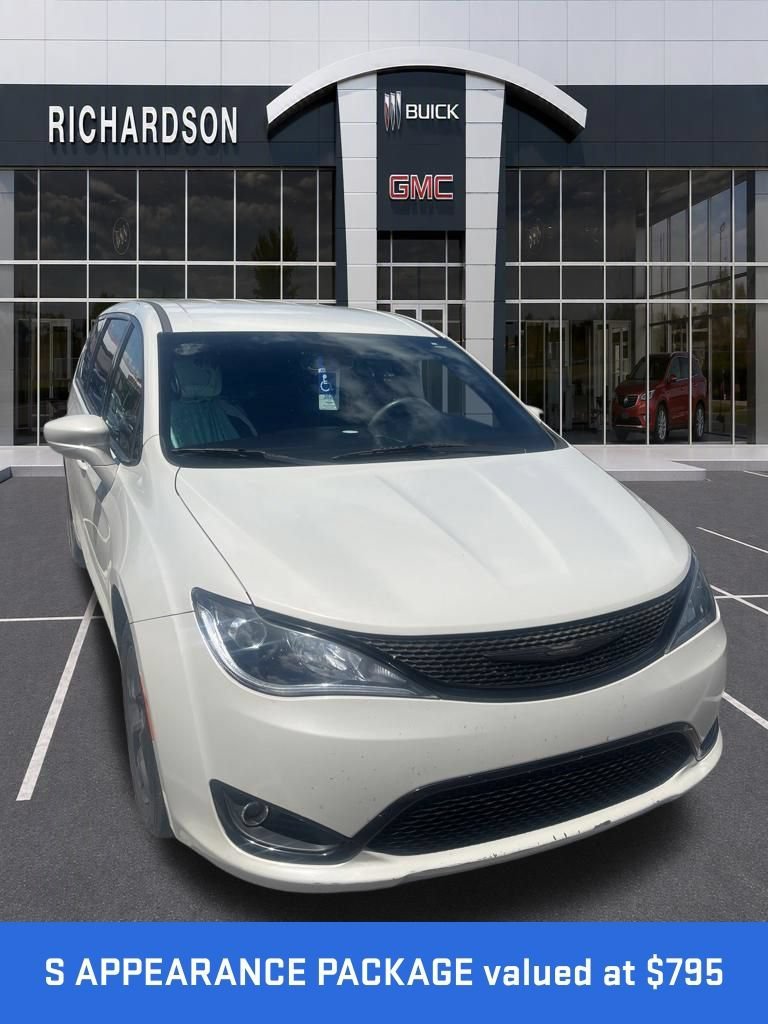 Used 2020 White Chrysler Touring image 2