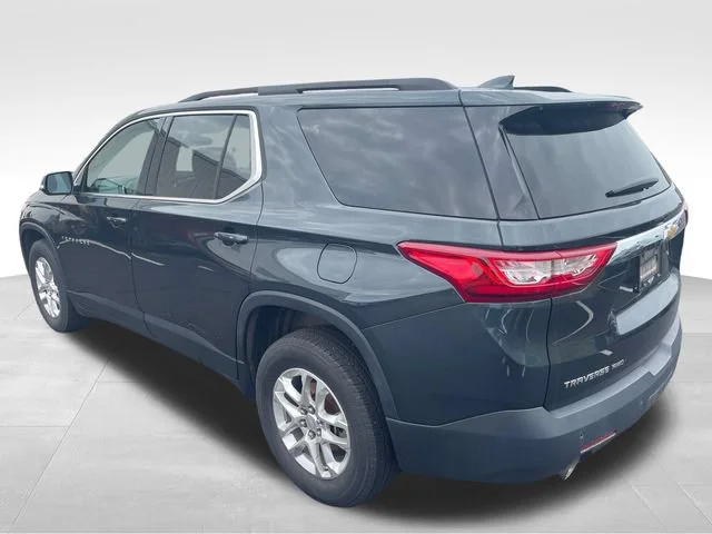 Used 2020 GRAPHITE METALLIC Chevrolet LT Cloth image 3