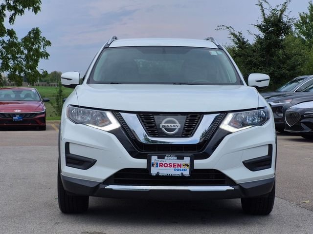 Used 2017 Nissan Rogue SV with VIN KNMAT2MV7HP592822 for sale in Algonquin, IL