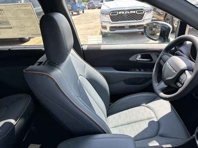 New 2027 White Chrysler Pinnacle image 12