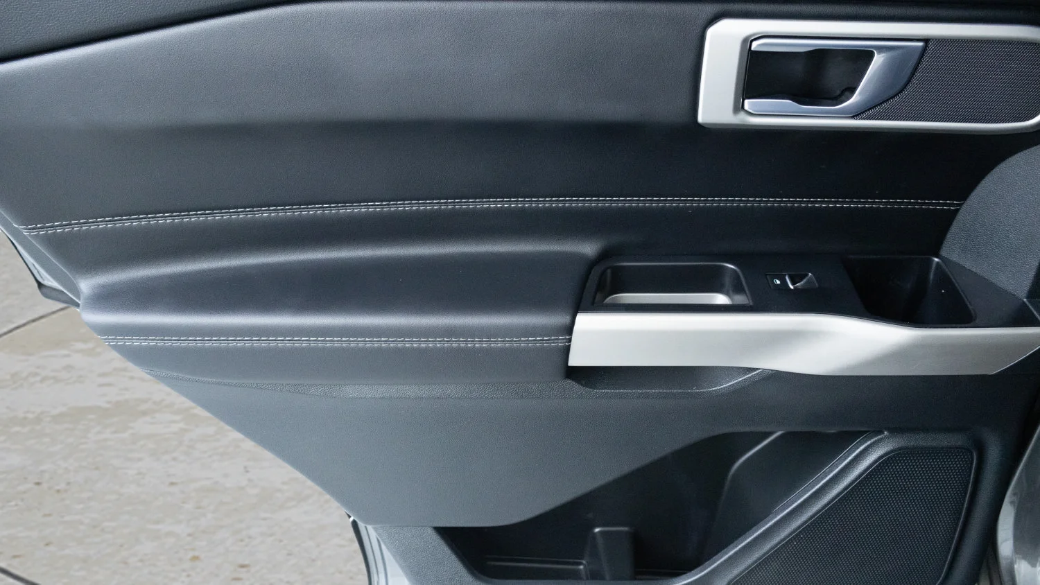 Used 2023 Gray Ford XLT image 28