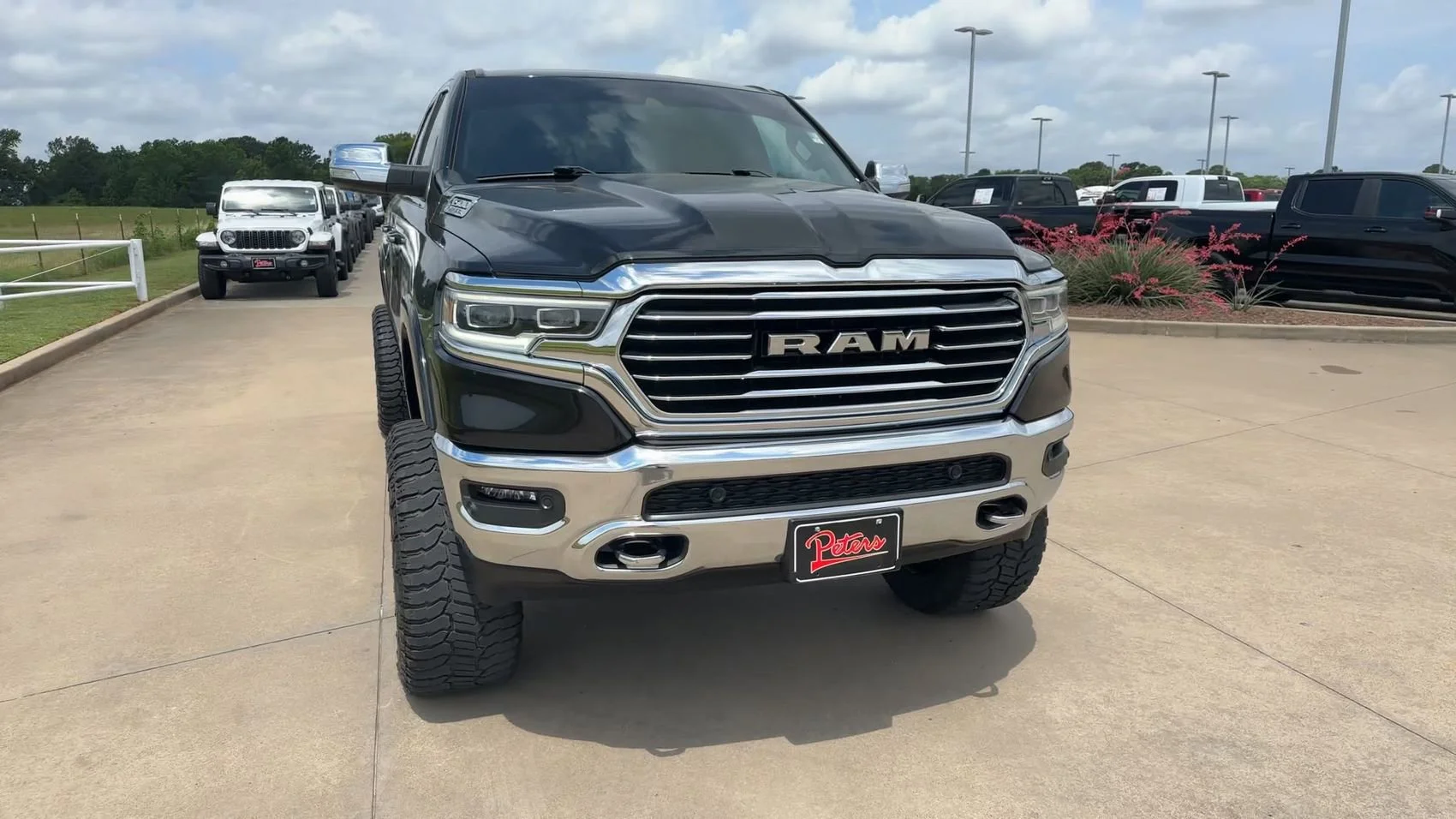 Used 2022 Diamond Black Crystal Pearlcoat Ram Longhorn image 4