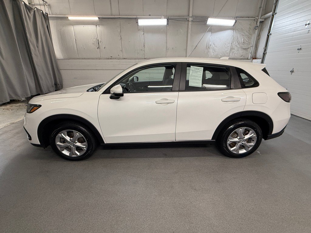 Used 2024 Platinum White Pearl Honda LX image 10