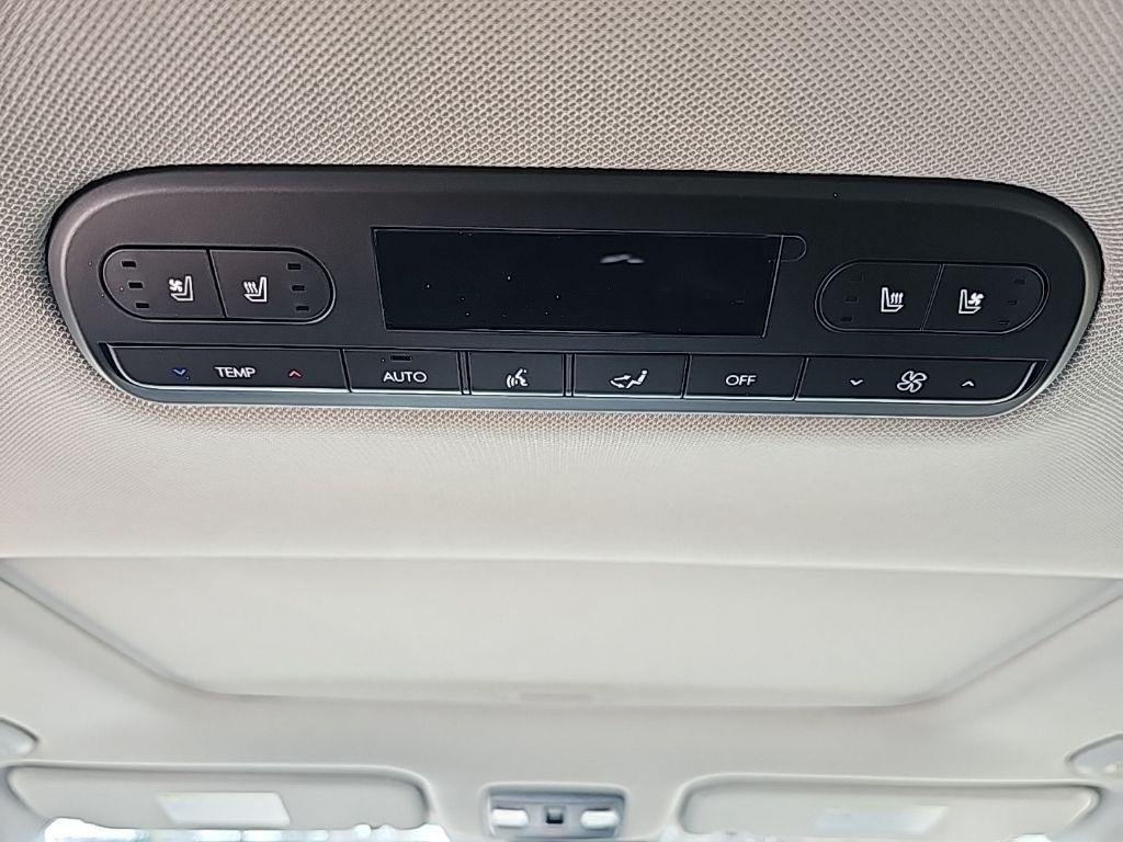 New 2026 Black Hyundai SEL Premium AWD image 43
