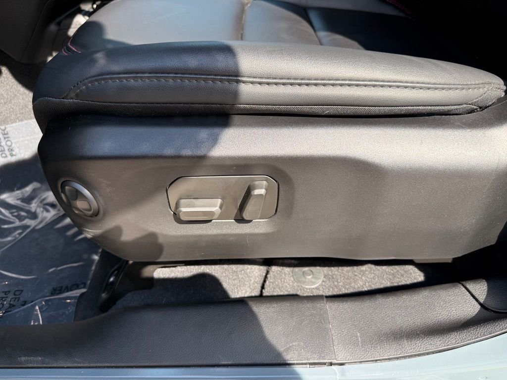 Used 2025 Gray Jeep Rubicon image 6