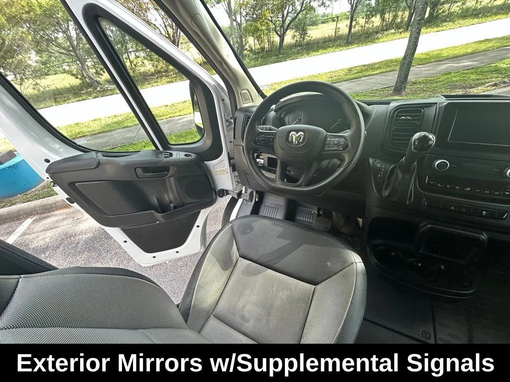 Used 2025 White Ram High Roof image 9