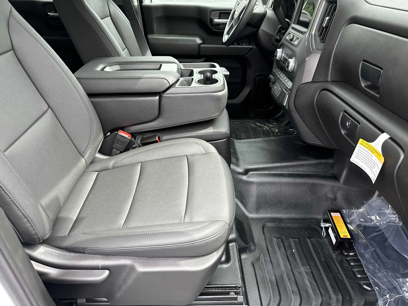 New 2025 Summit White GMC Pro image 12