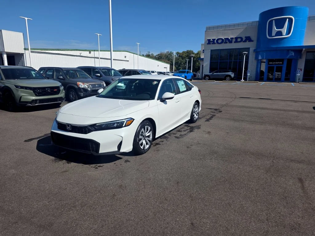 New 2026 Platinum White Pearl Honda LX image 7