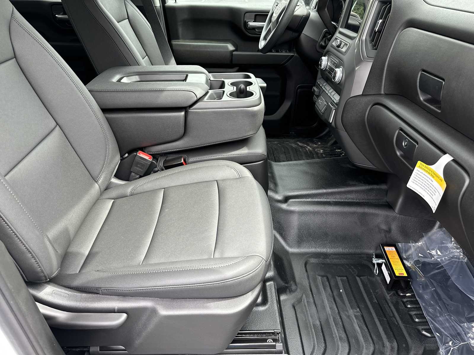 2025 GMC Sierra 3500HD Pro - Photo 12